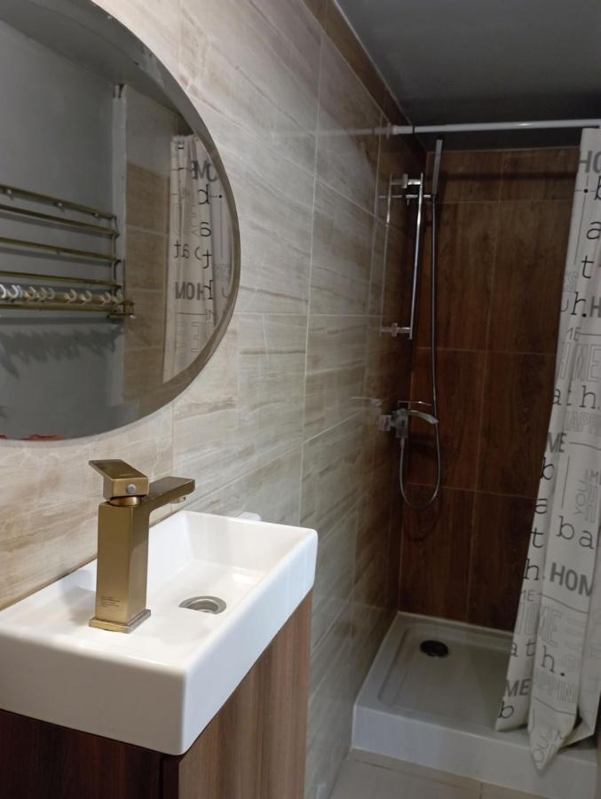 Pokoje Targowek Hotel Warschau Buitenkant foto